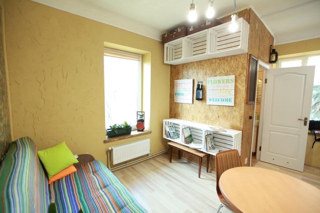 Apartment On Zaliznychna Leópolis Exterior foto